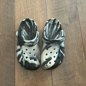 Kids Marbled Crocs